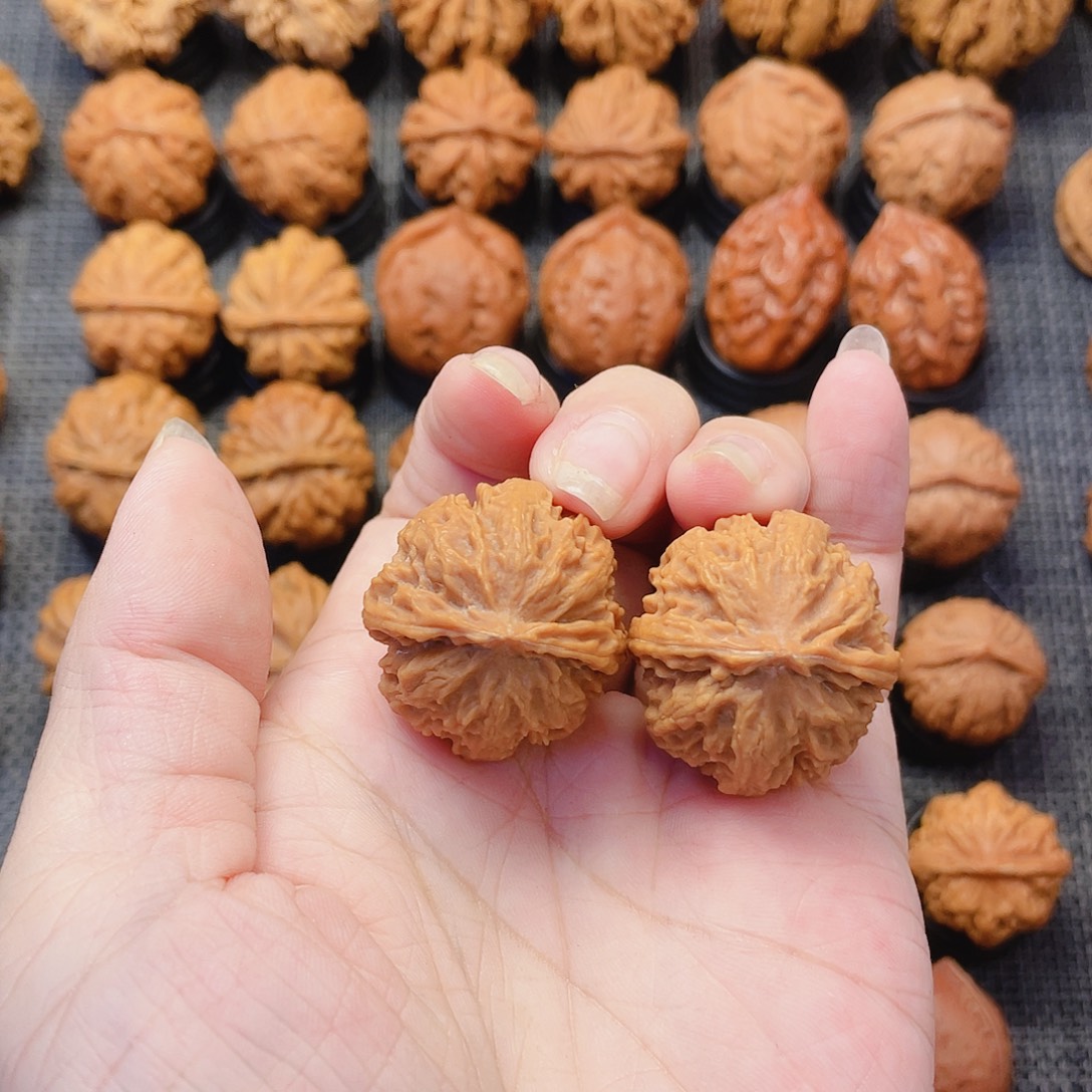 把件文玩核桃小球筋