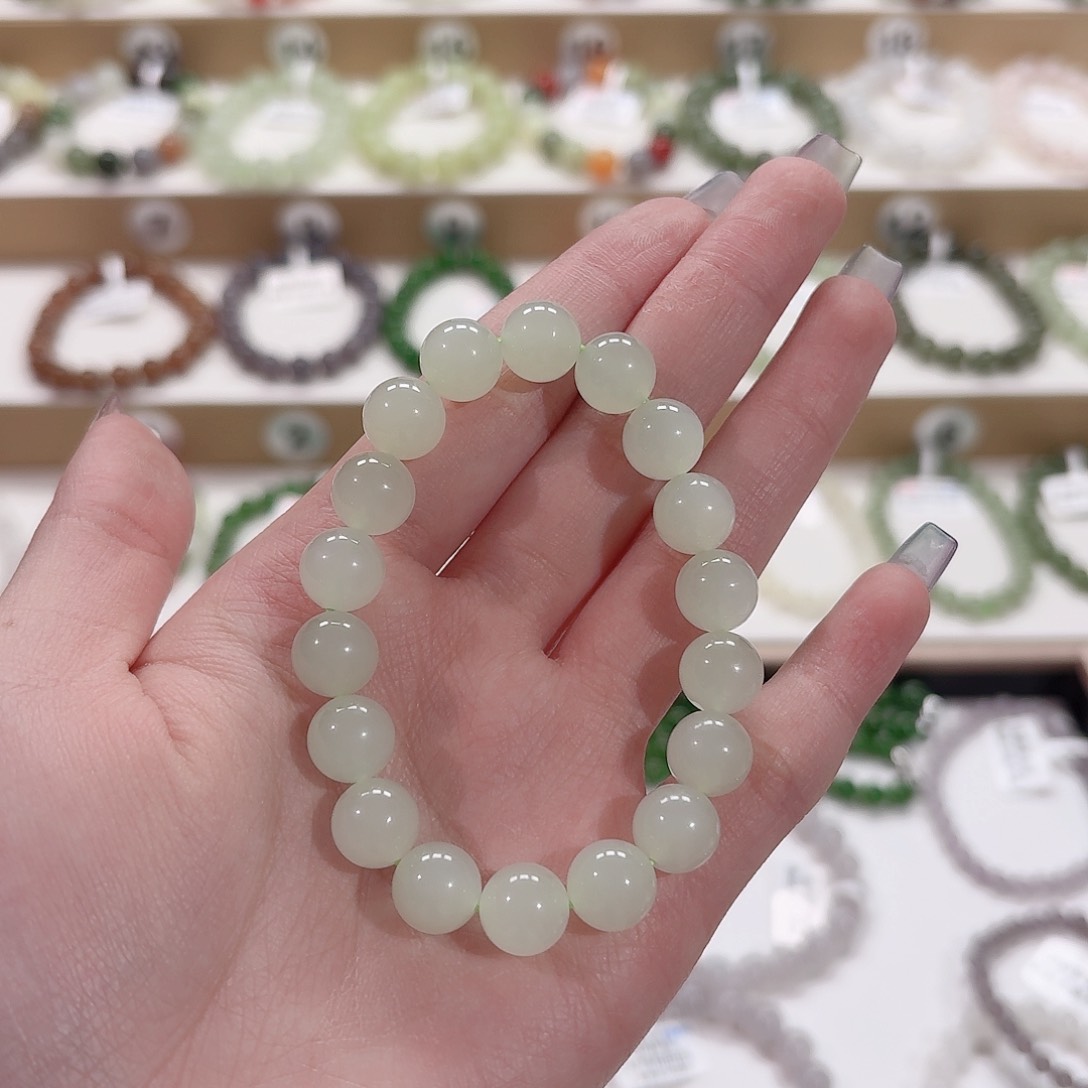 未镶嵌和田玉手链L
