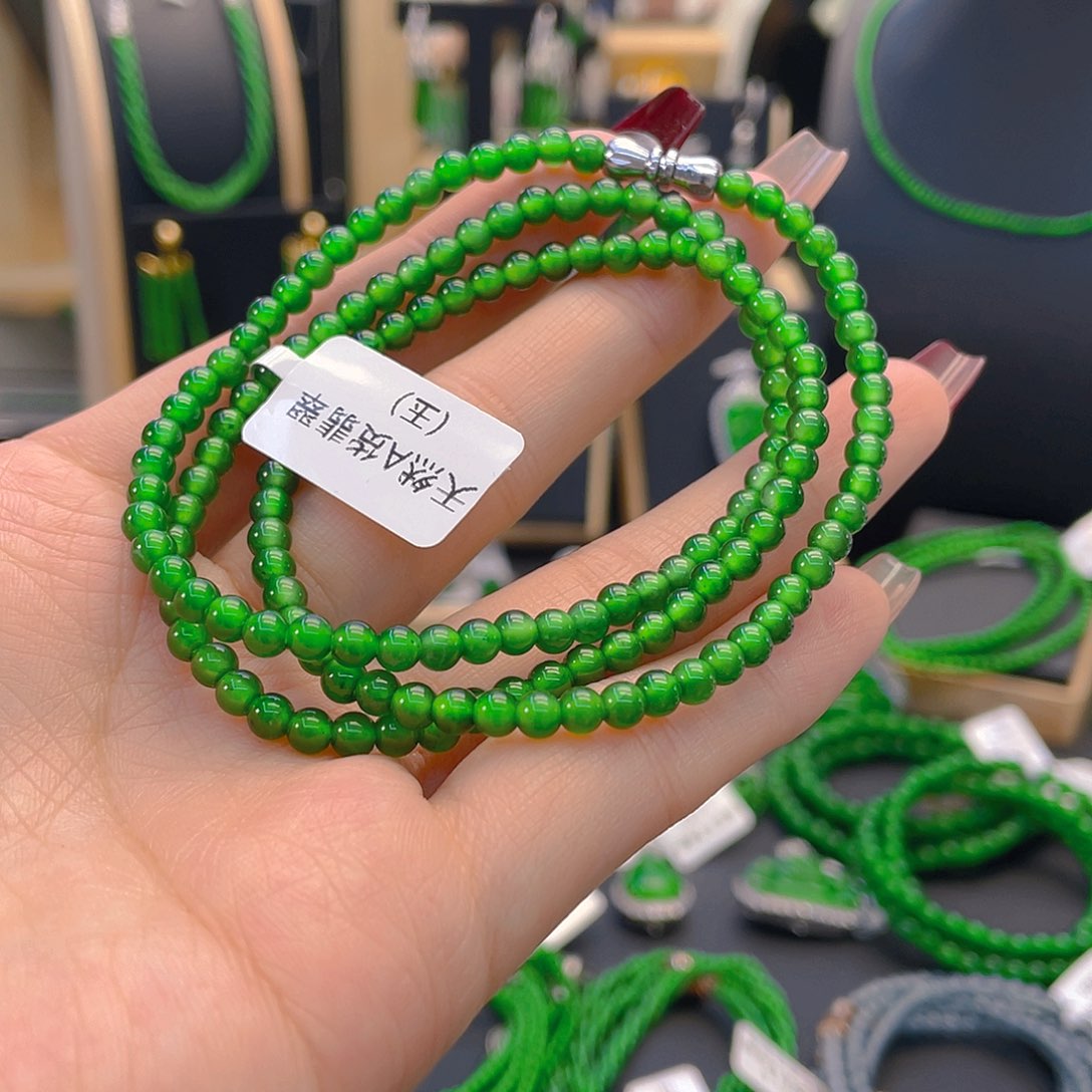 翡翠项链未镶嵌逝***华卡4