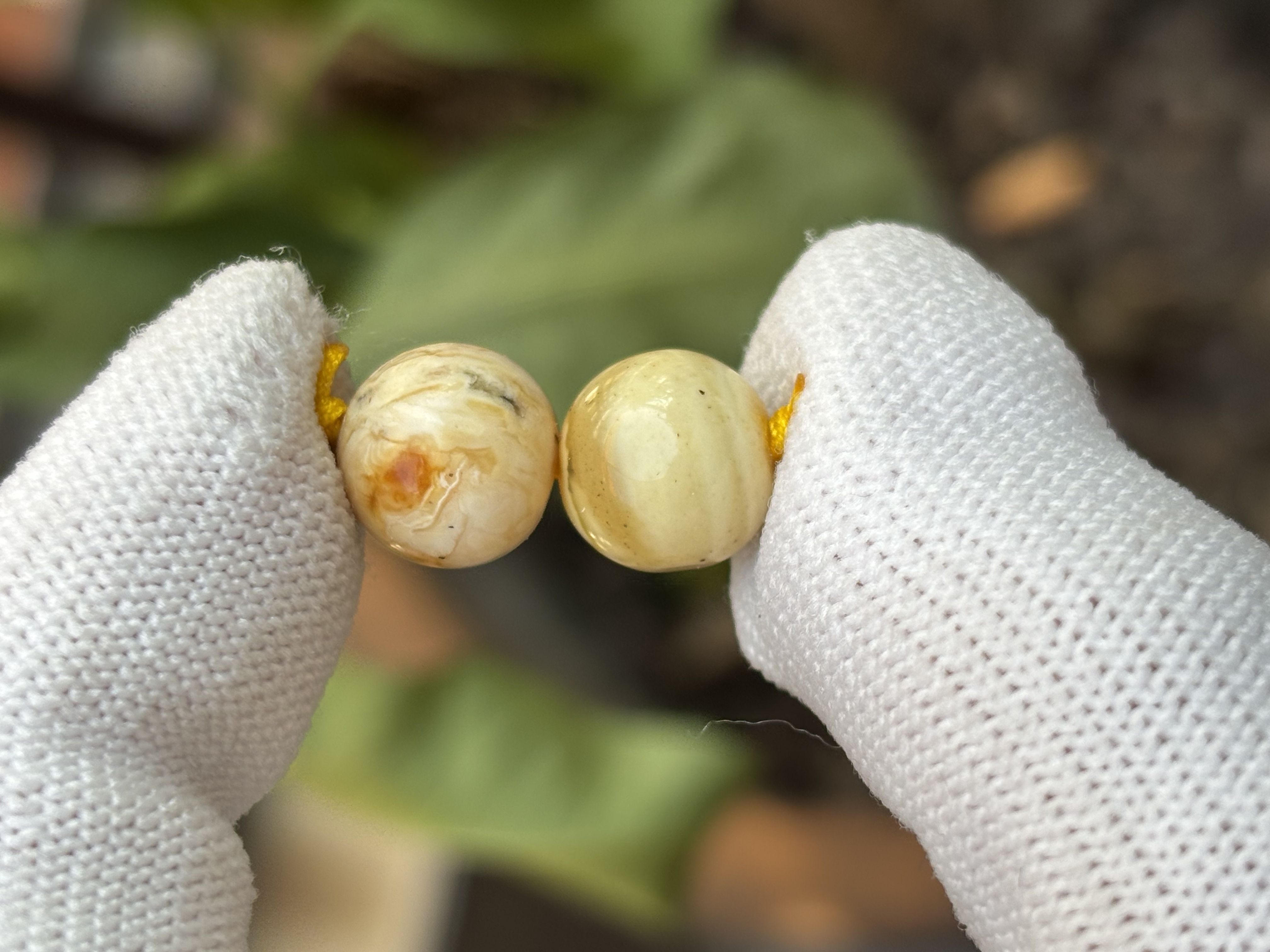 3804天然蜜蜡琥珀圆珠10.5mm
