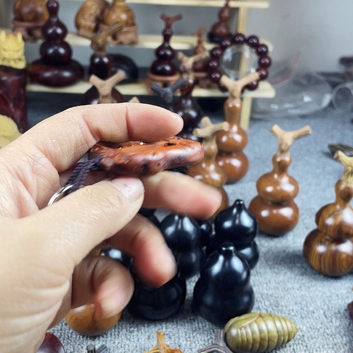 吕***⁶大叶紫檀（黑酸枝木类）