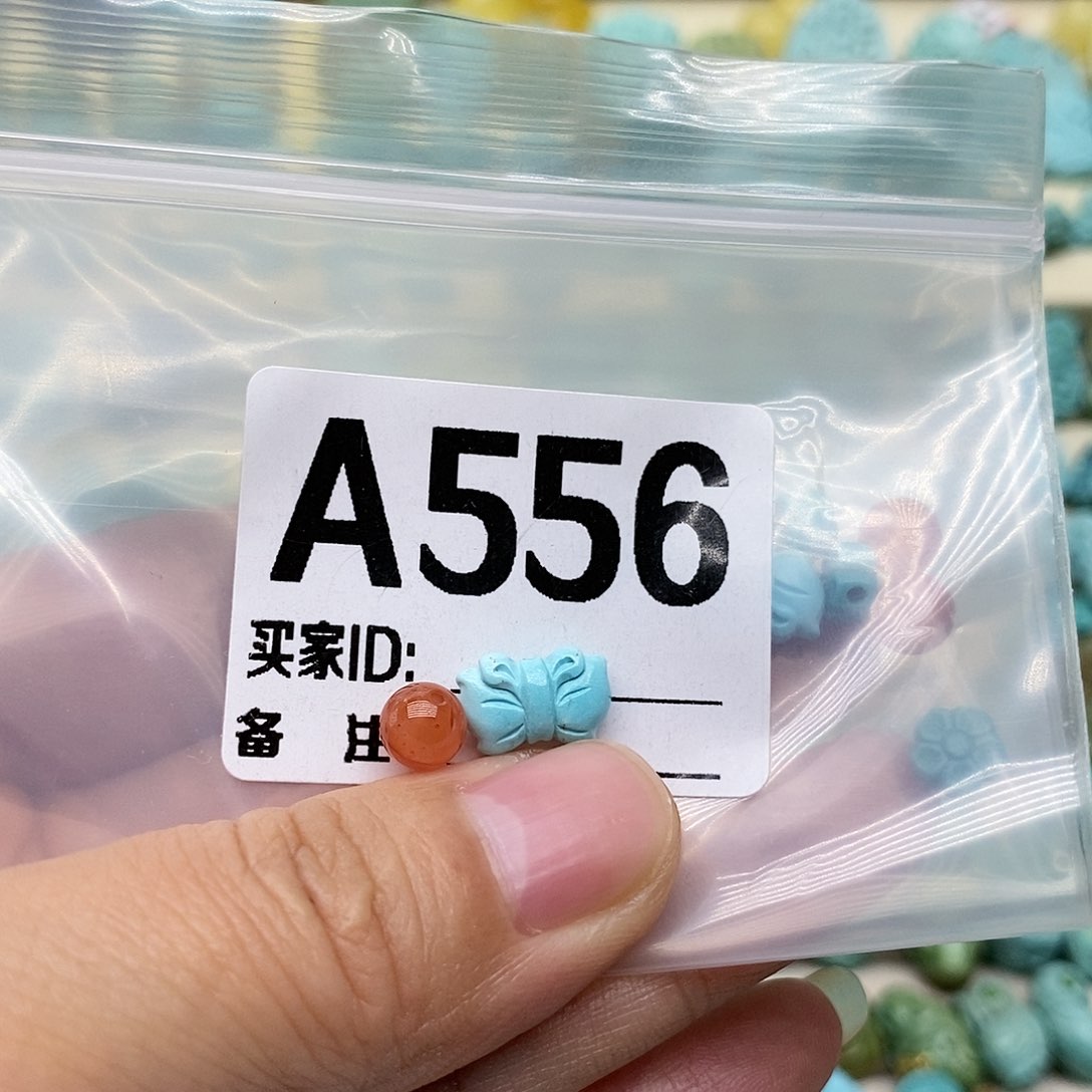 未镶嵌南红玛瑙珠宝奇石布**熊