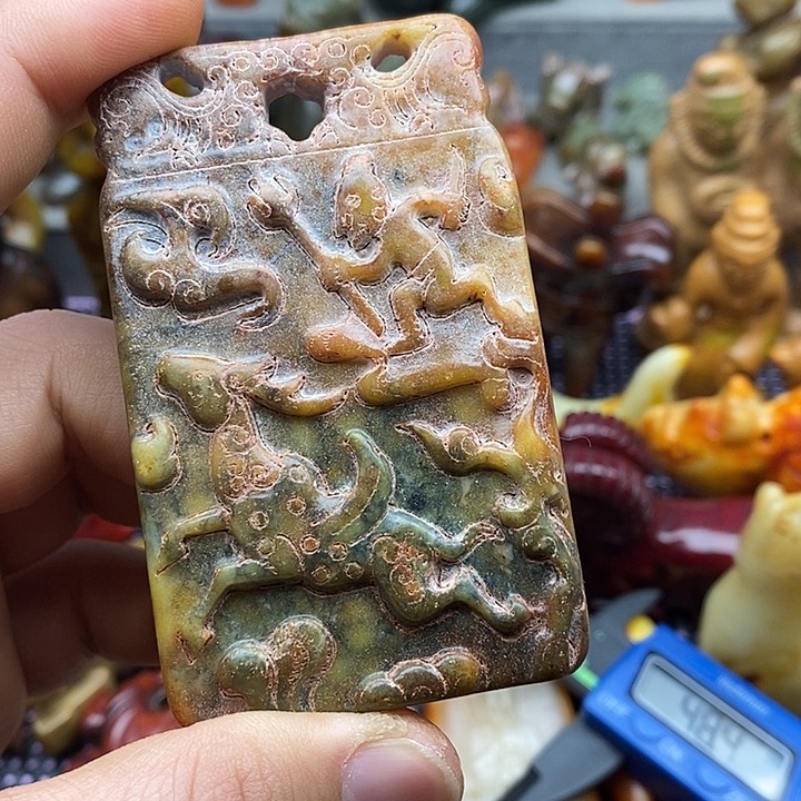 未镶嵌蛇纹石玉颈饰