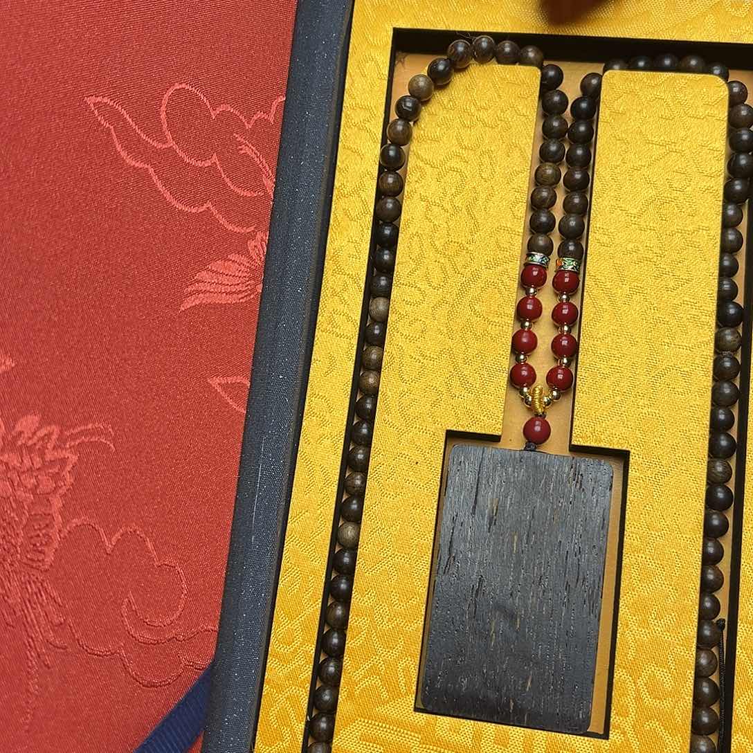 大叶紫檀（黑酸枝木类）