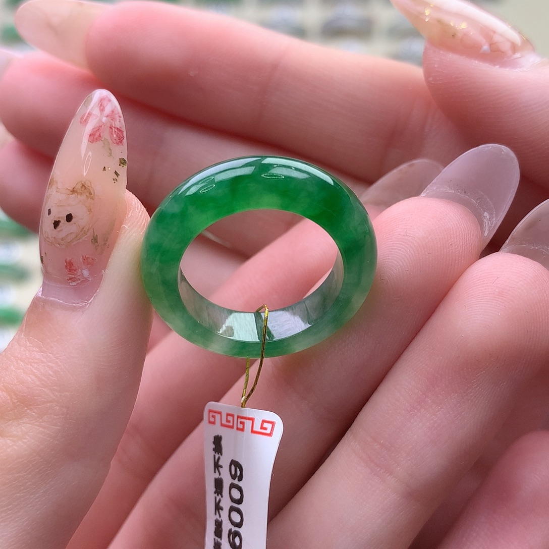 翡翠未镶嵌戒圈港14