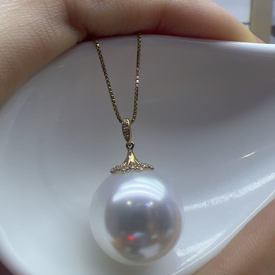 淡水珍珠吊坠(赠链)18K金镶嵌