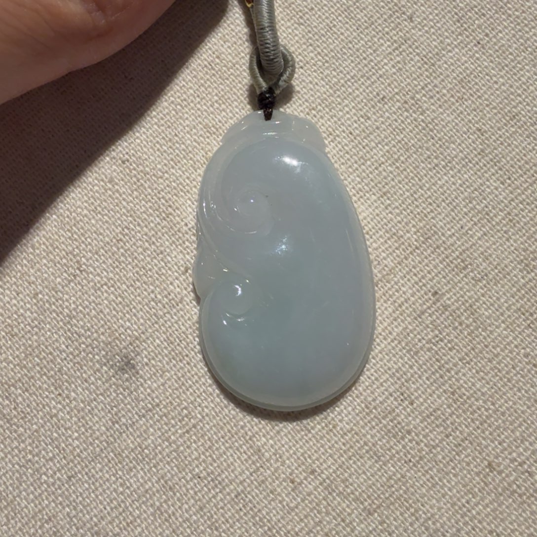 翡翠未镶嵌吊坠(赠链)天然翡翠如意吊坠