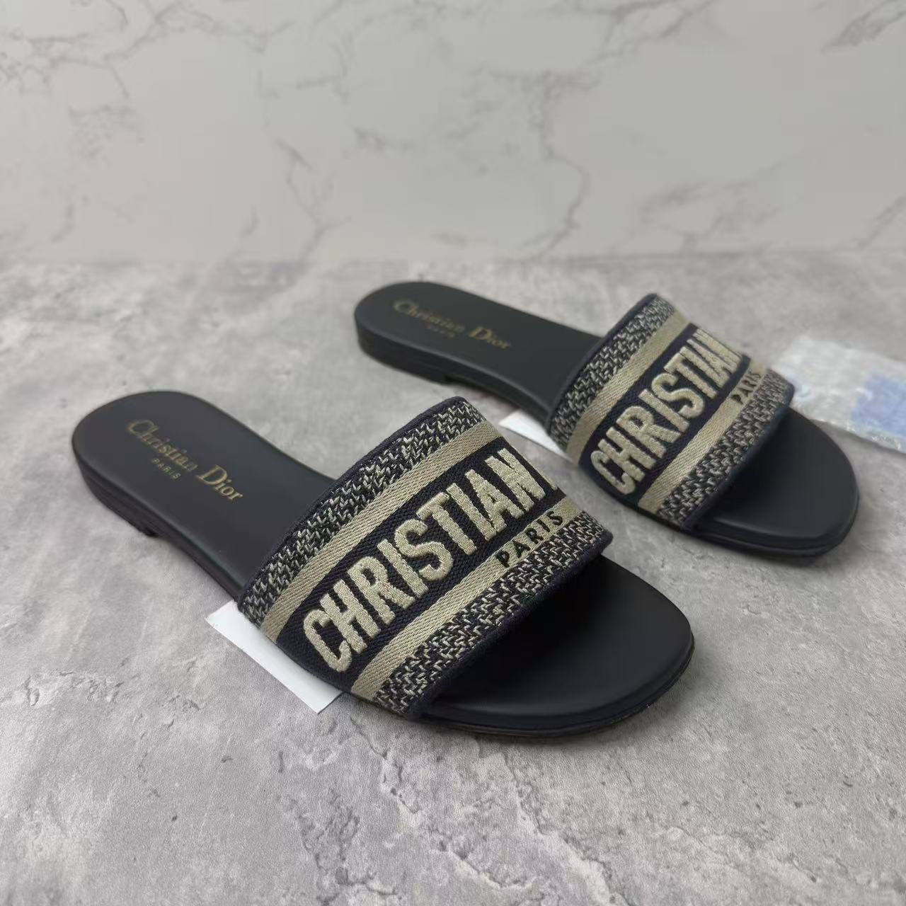 95新 DIOR/迪奥 36码/仔仔女鞋/深蓝色一字带经典平底拖鞋 1228  