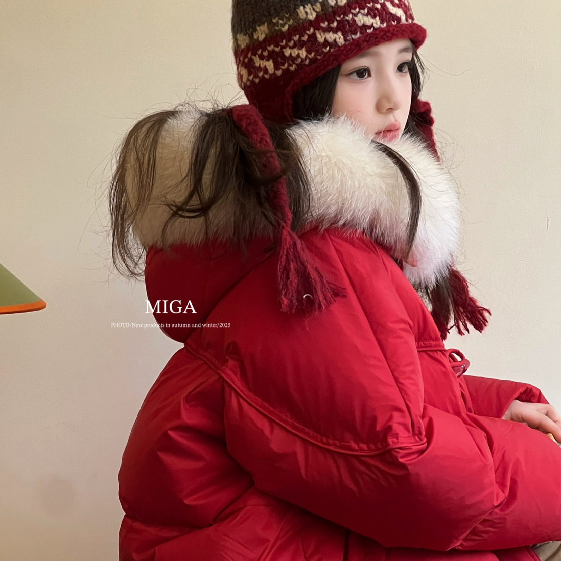 女童冬季洋气短款加厚带毛领连帽外套红色