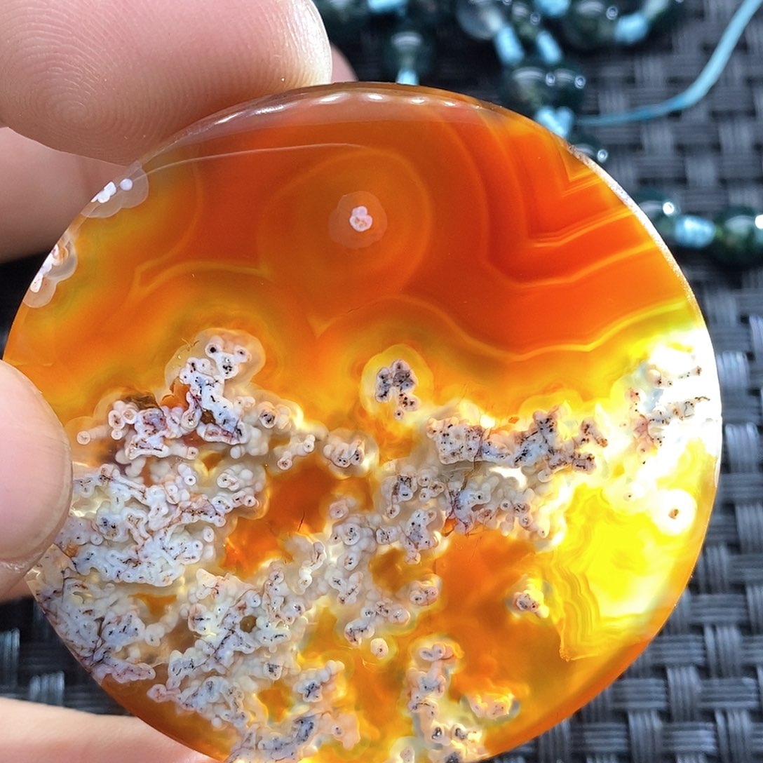 玛瑙/玉髓颈饰未镶嵌盛**章