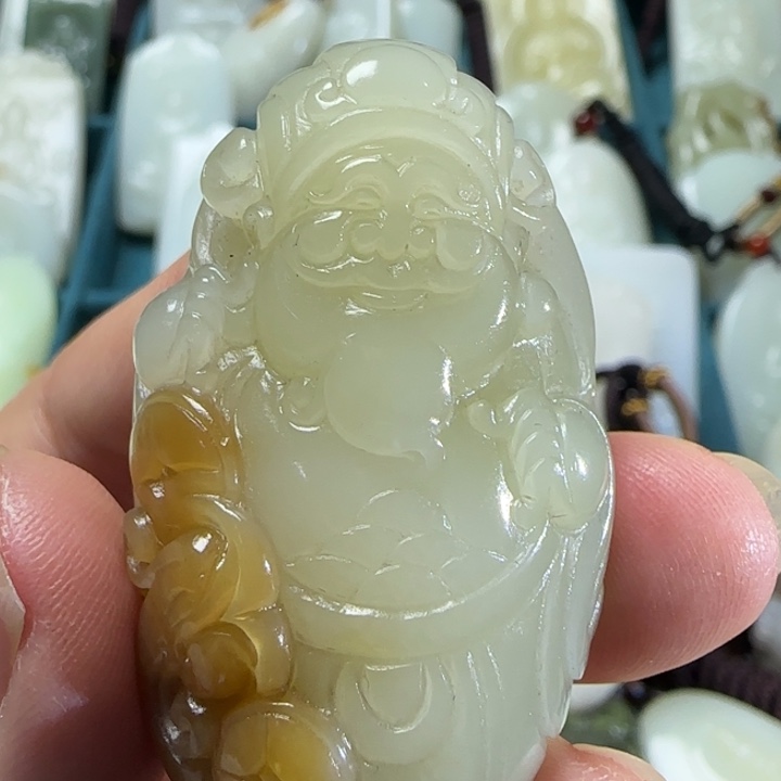 和田玉（糖玉）未镶嵌颈饰