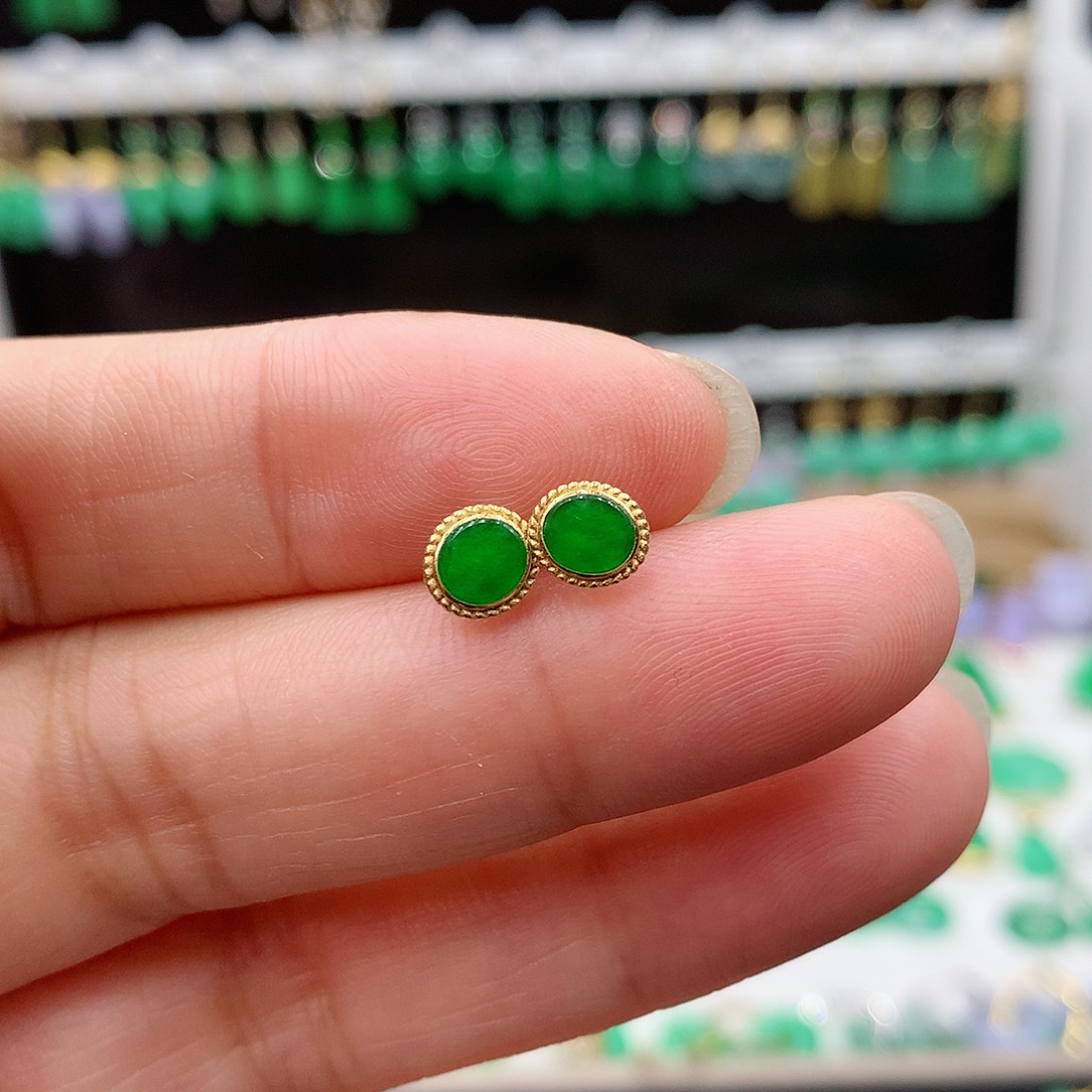 翡翠耳饰18K金镶嵌的