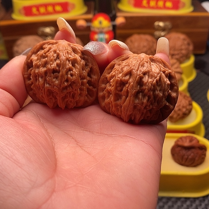 桃核把件41全品原装磨盘。         