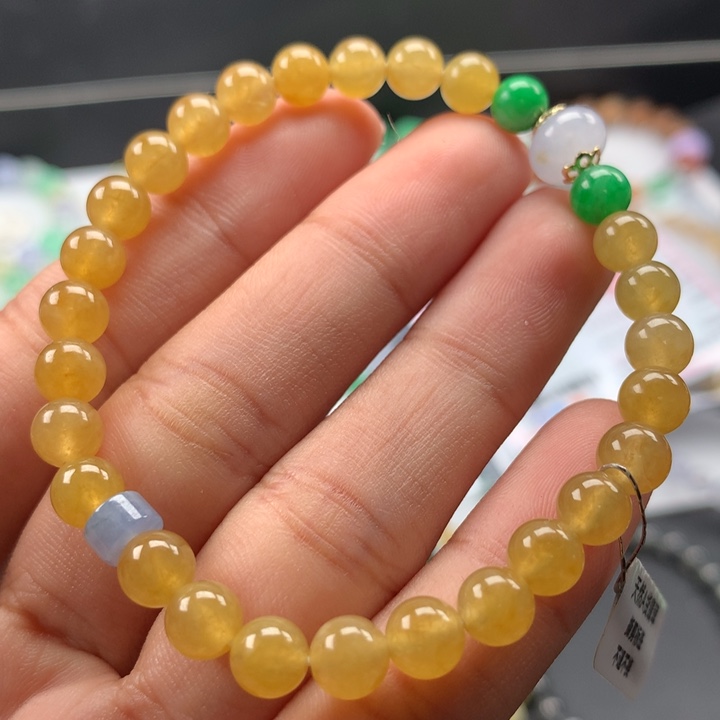 翡翠手镯未镶嵌卡