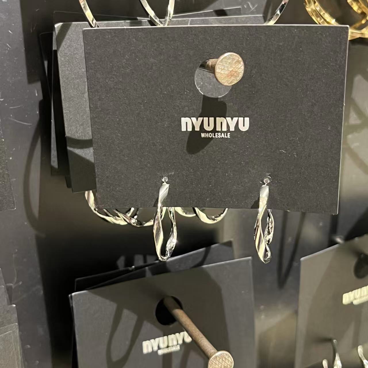 不锈钢耳饰 0611A01 TJ韩国女装韩国直播代购波浪耳圈耳饰