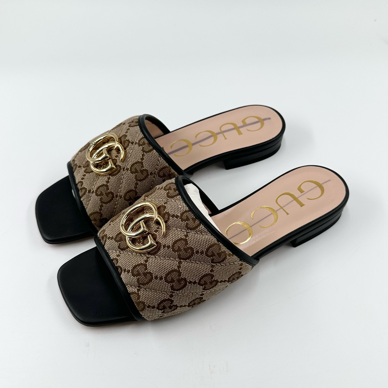 全新未使用 GUCCI/古驰 36码/双G老花方头凉拖鞋/带盒/编码05025