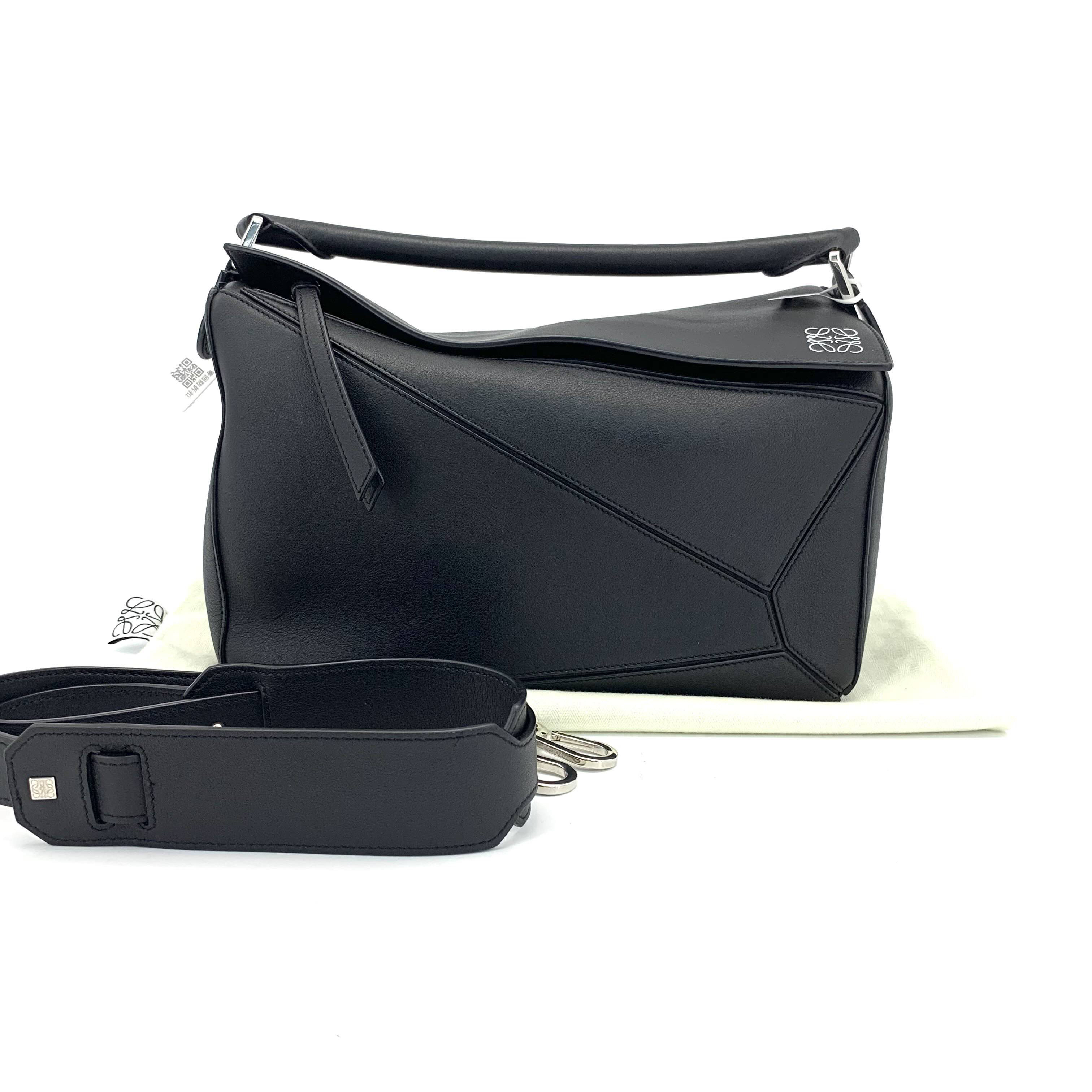 99新 LOEWE/罗意威 黑色全皮puzzle几何斜挎包 尺寸29/19