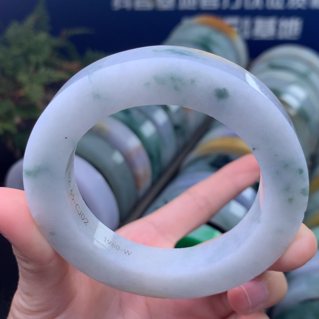定制翡翠未镶嵌手镯定制不退不换