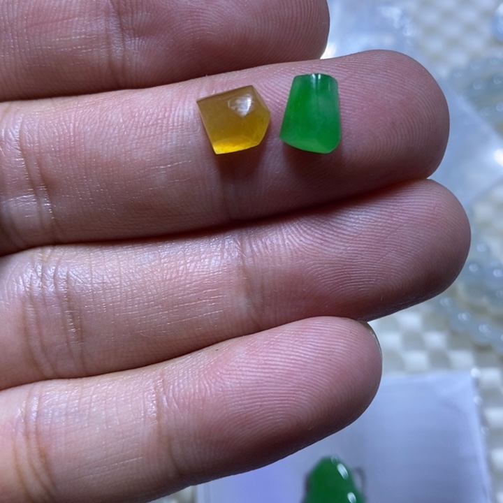 定制翡翠未镶嵌随行