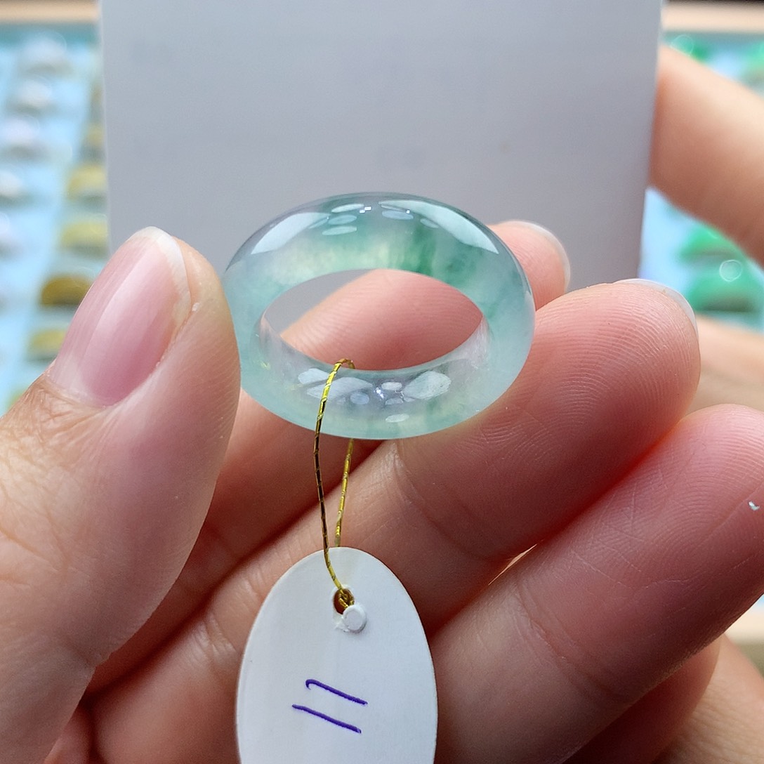 翡翠戒指未镶嵌11圈