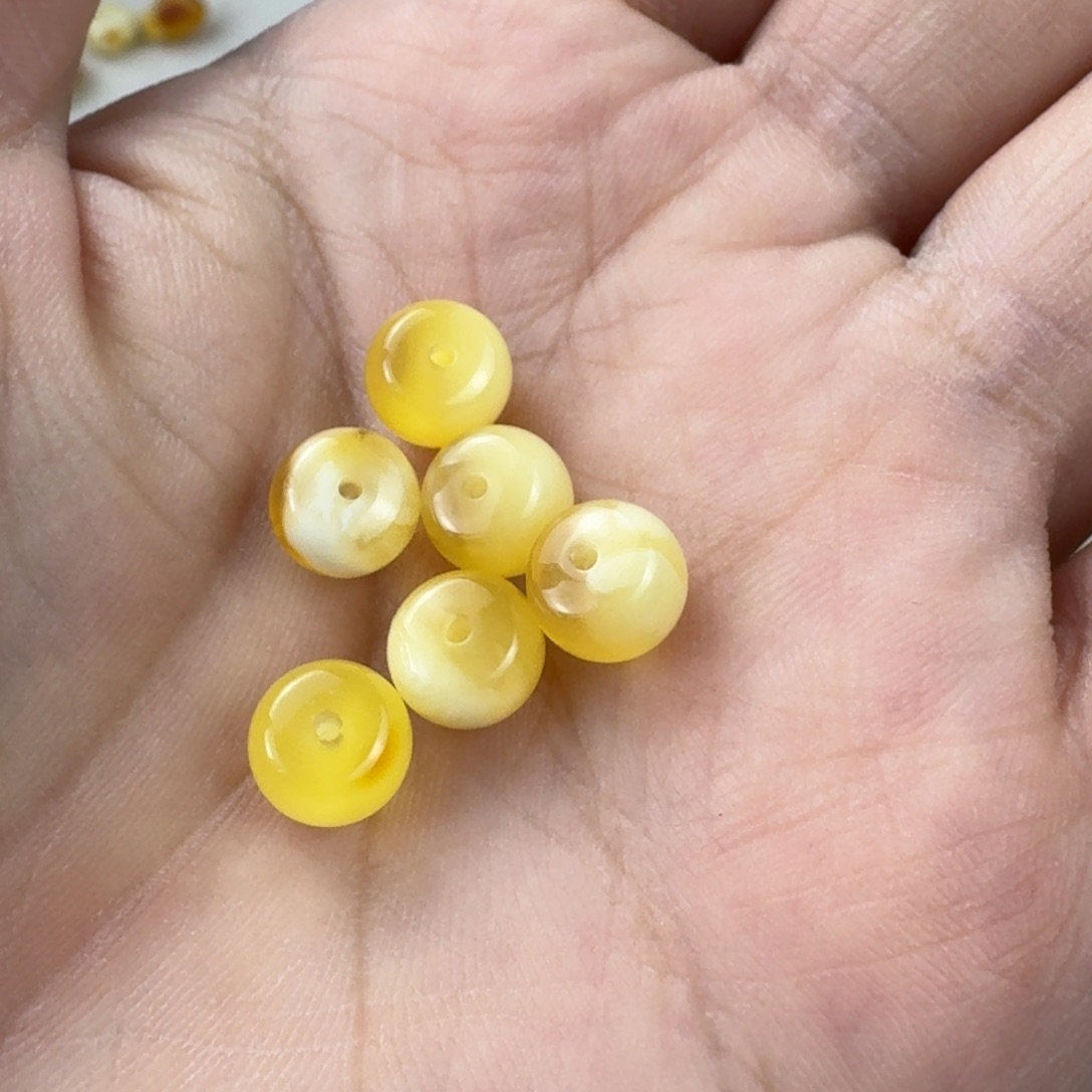 蜜蜡未镶嵌珠宝奇石全品 6 个 7.5×5.6mm