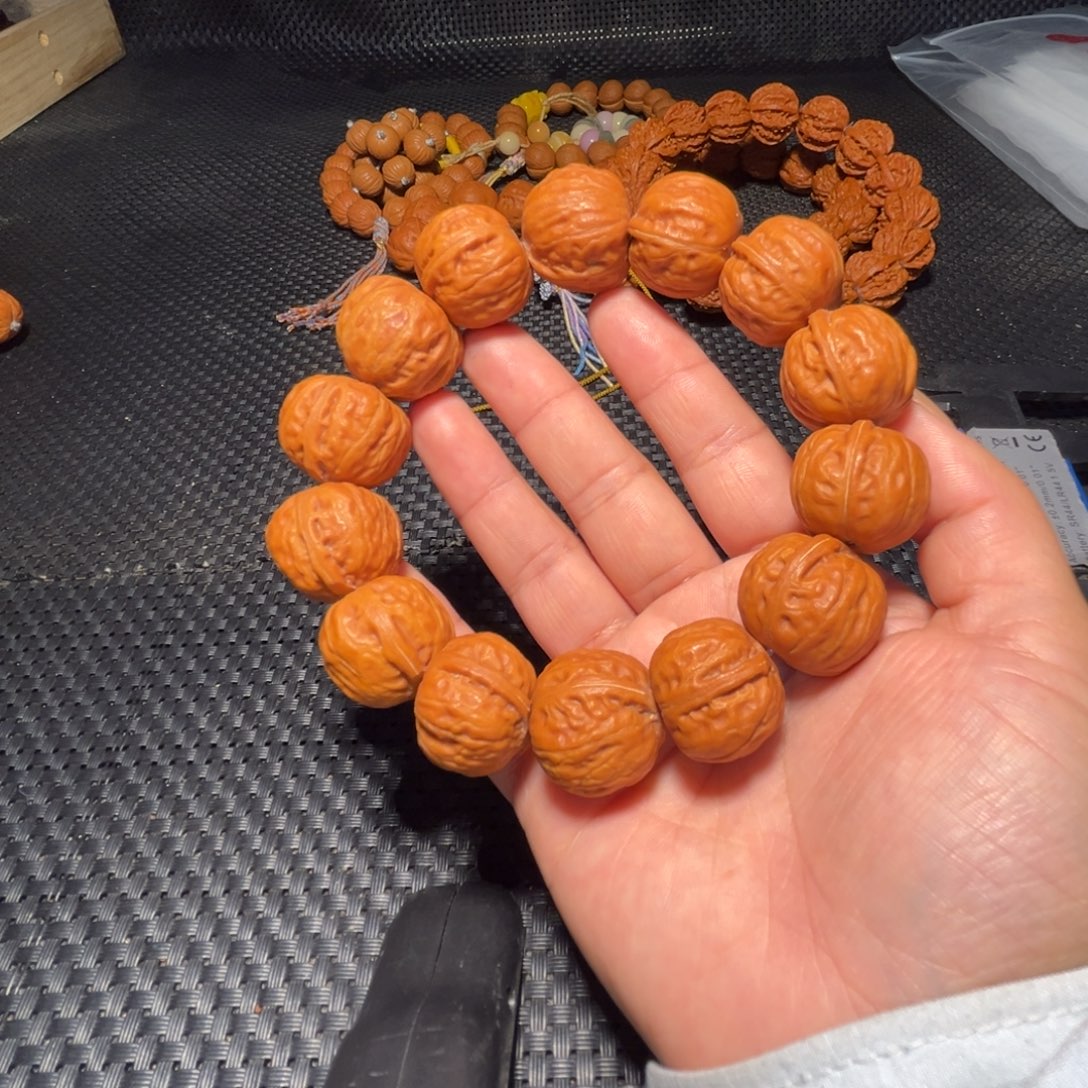 B***子吊坠文玩核桃磨盘光头22