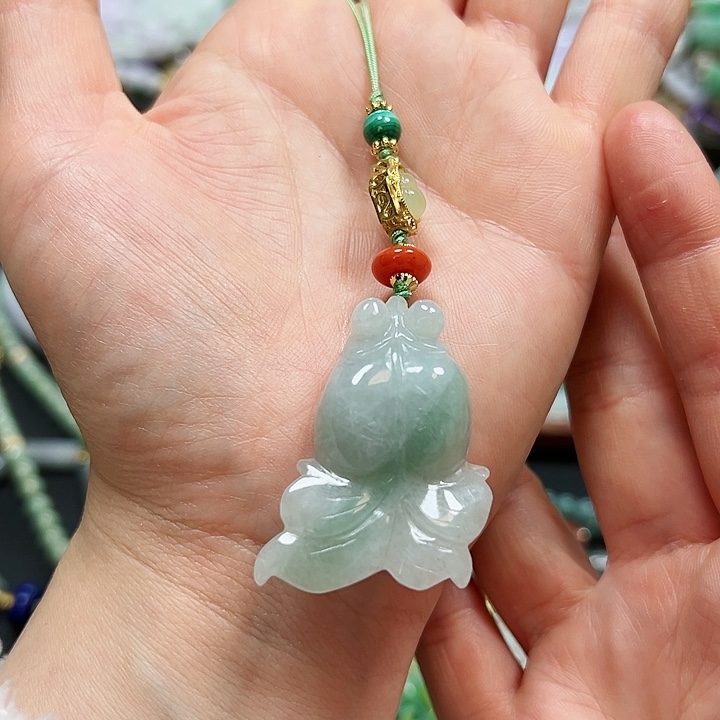 翡翠颈饰未镶嵌挂件