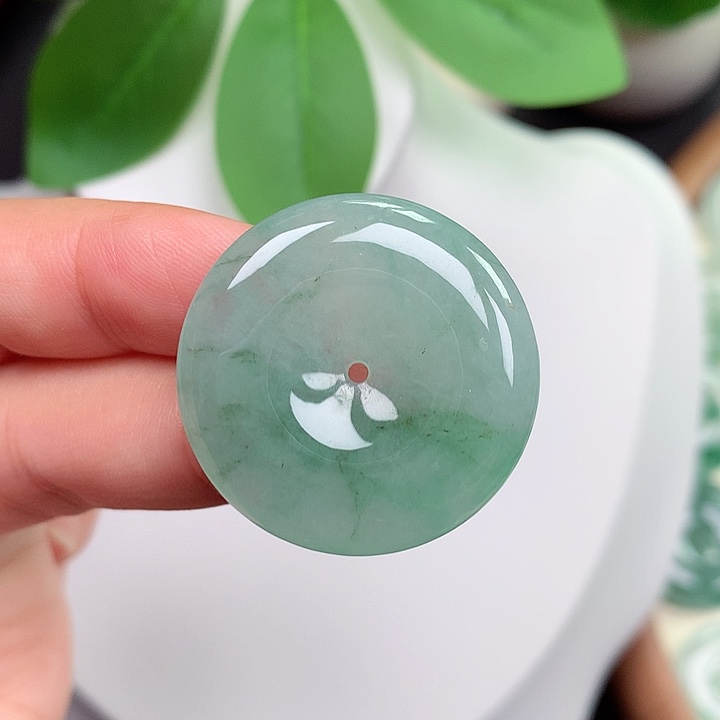 颈饰未镶嵌翡翠平安扣 28.8x5.3mm