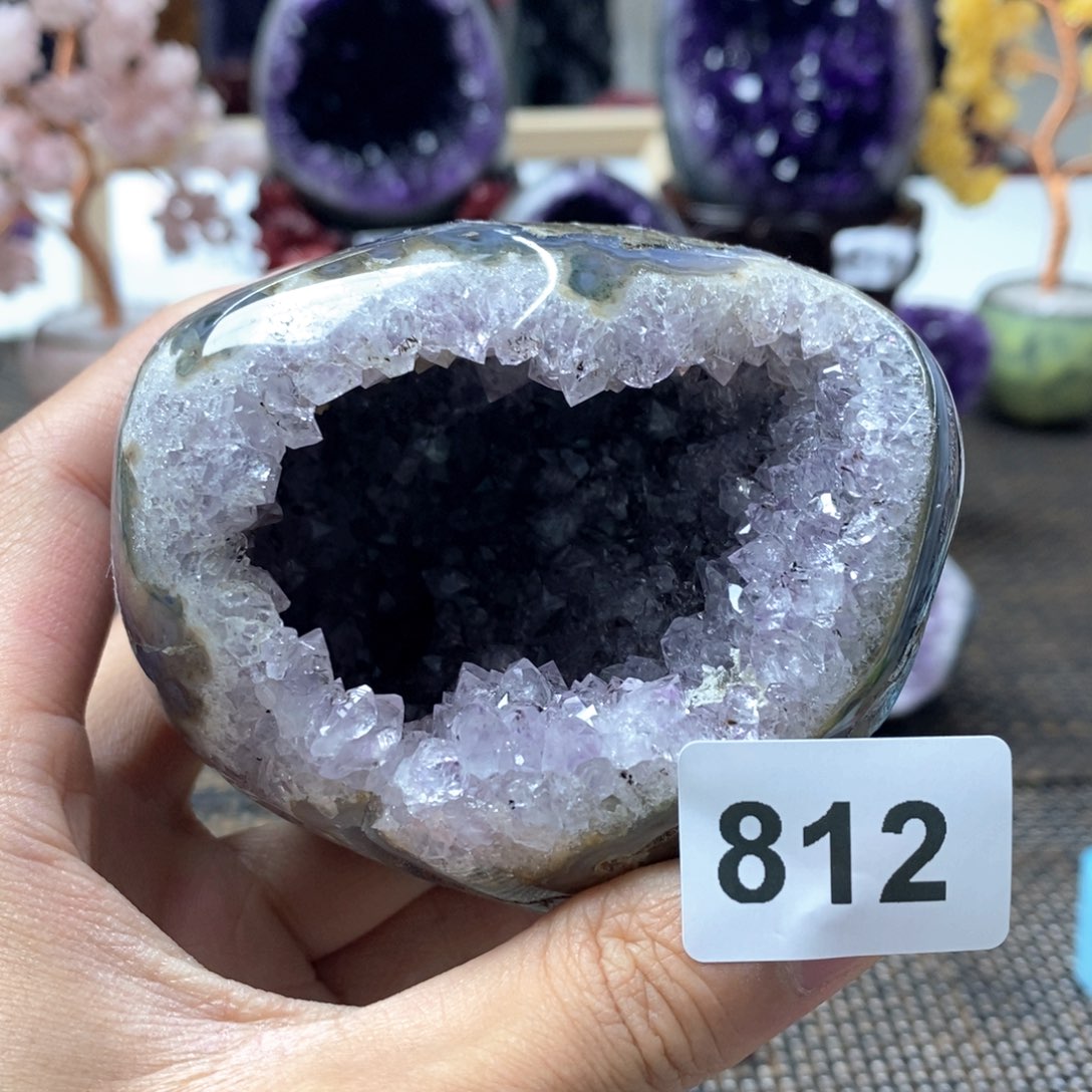 紫晶未镶嵌大型摆件（非配饰）
