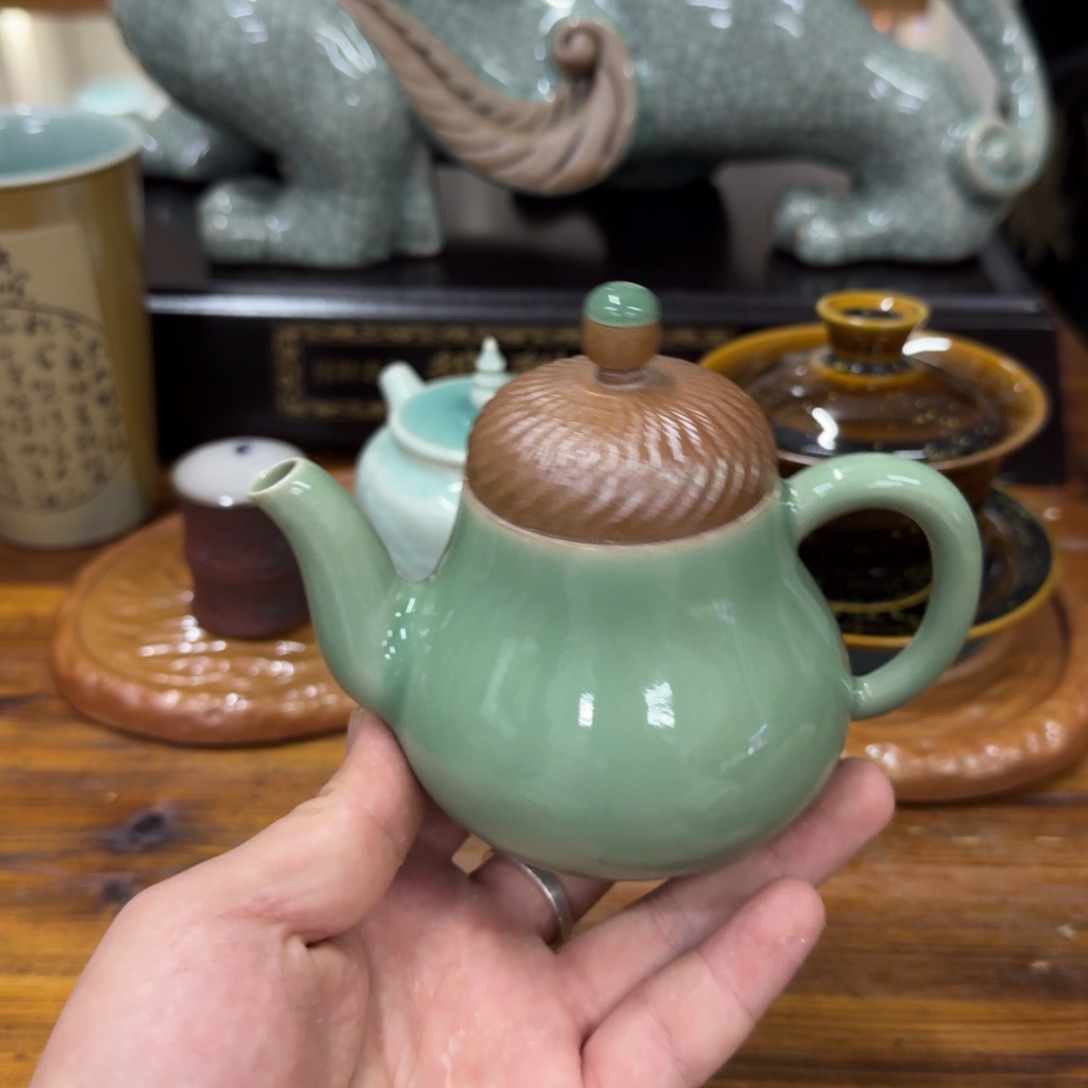 龙泉青瓷茶具微瑕7754
