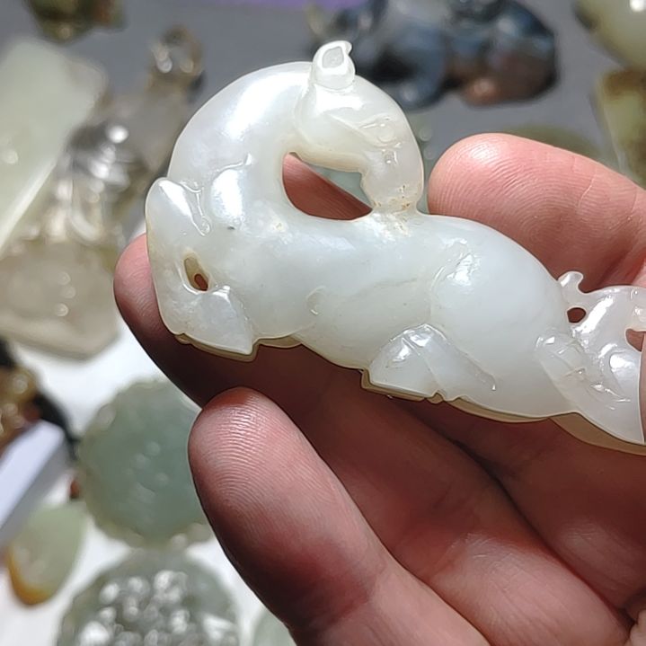 和田玉颈饰未镶嵌苗*友