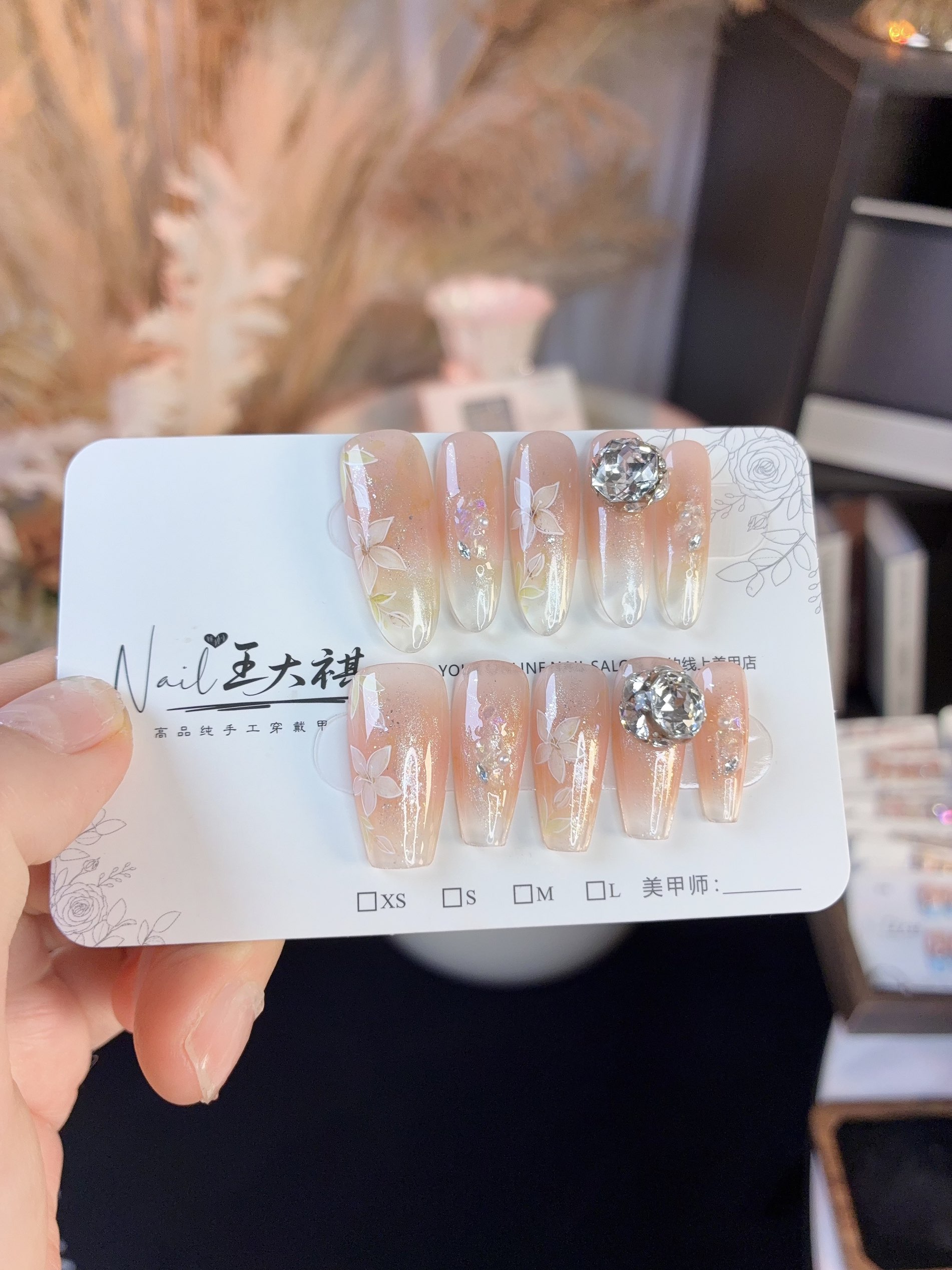 【浅香百合】粉色气质纯手工穿戴甲百合花东洲钻球纯手绘