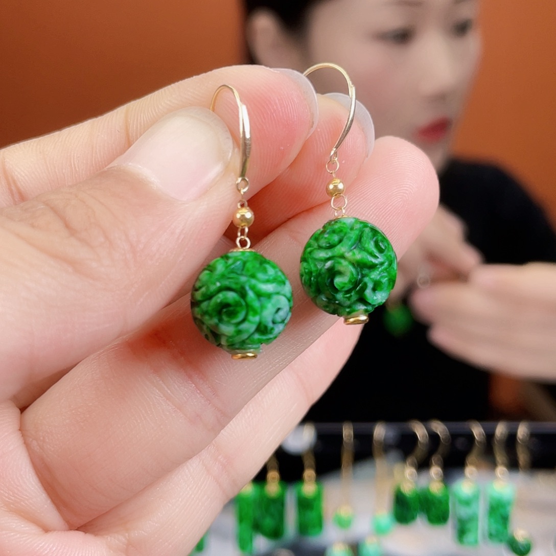 翡翠18K金镶嵌耳饰
