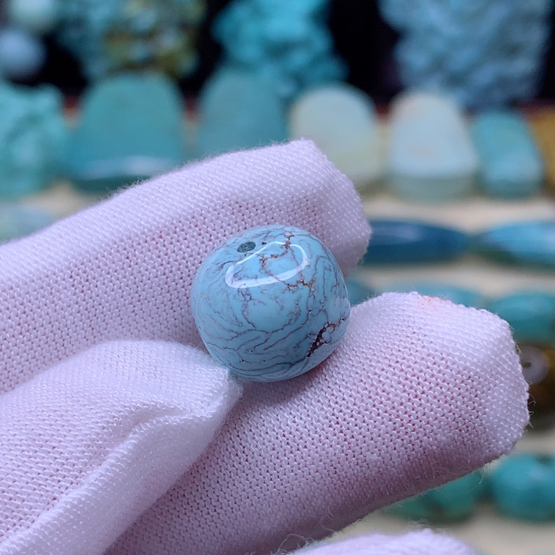 绿松石颈饰未镶嵌