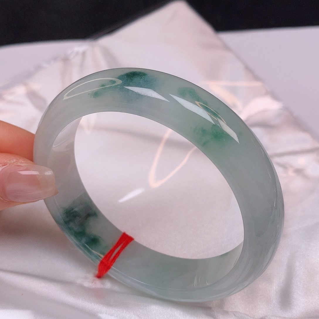 【闪购商品】翡翠手镯未镶嵌春****?57翡翠手镯
