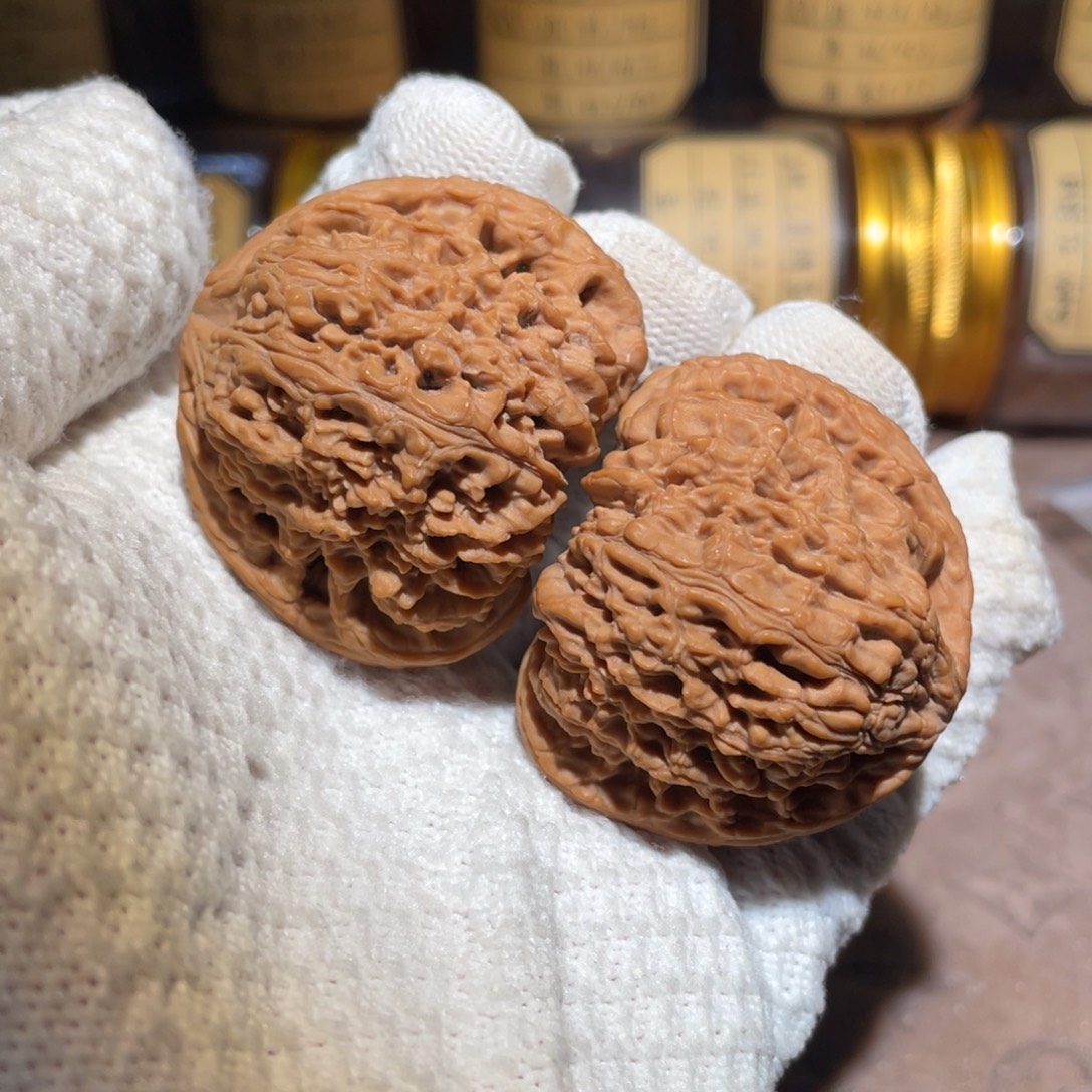 核桃47三角拉丝球疆