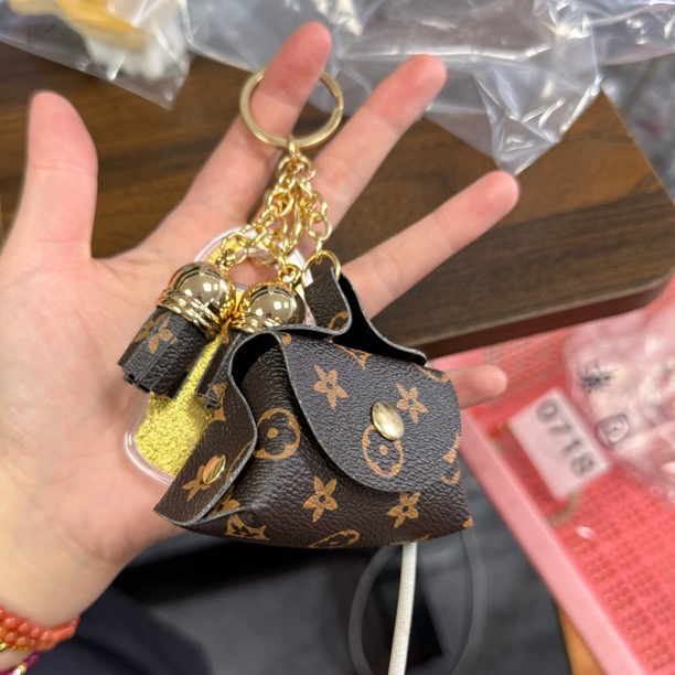二凡木作合金皮质挂件包包编织设计款挂件