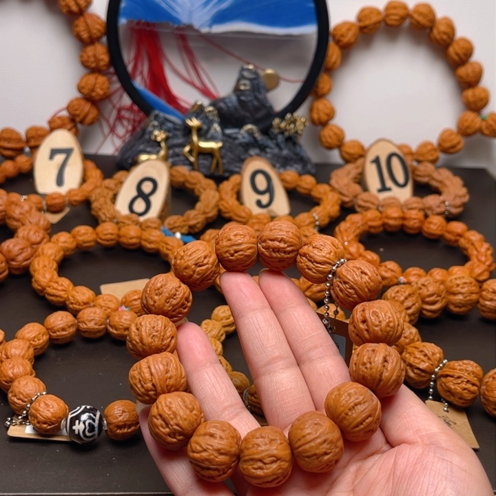 文玩核桃吊坠饭*花核桃手串