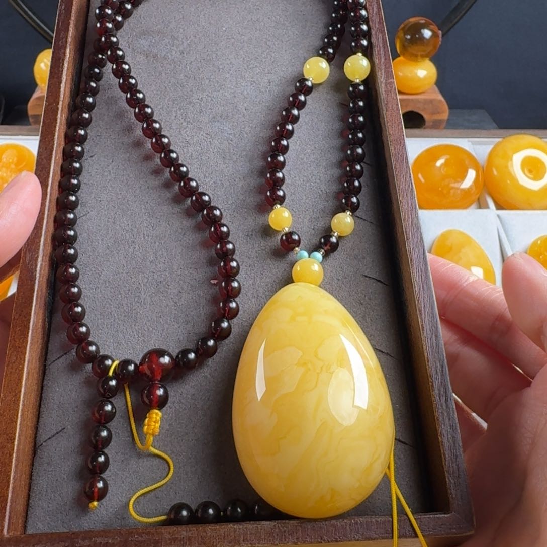 蜜蜡毛衣链未镶嵌