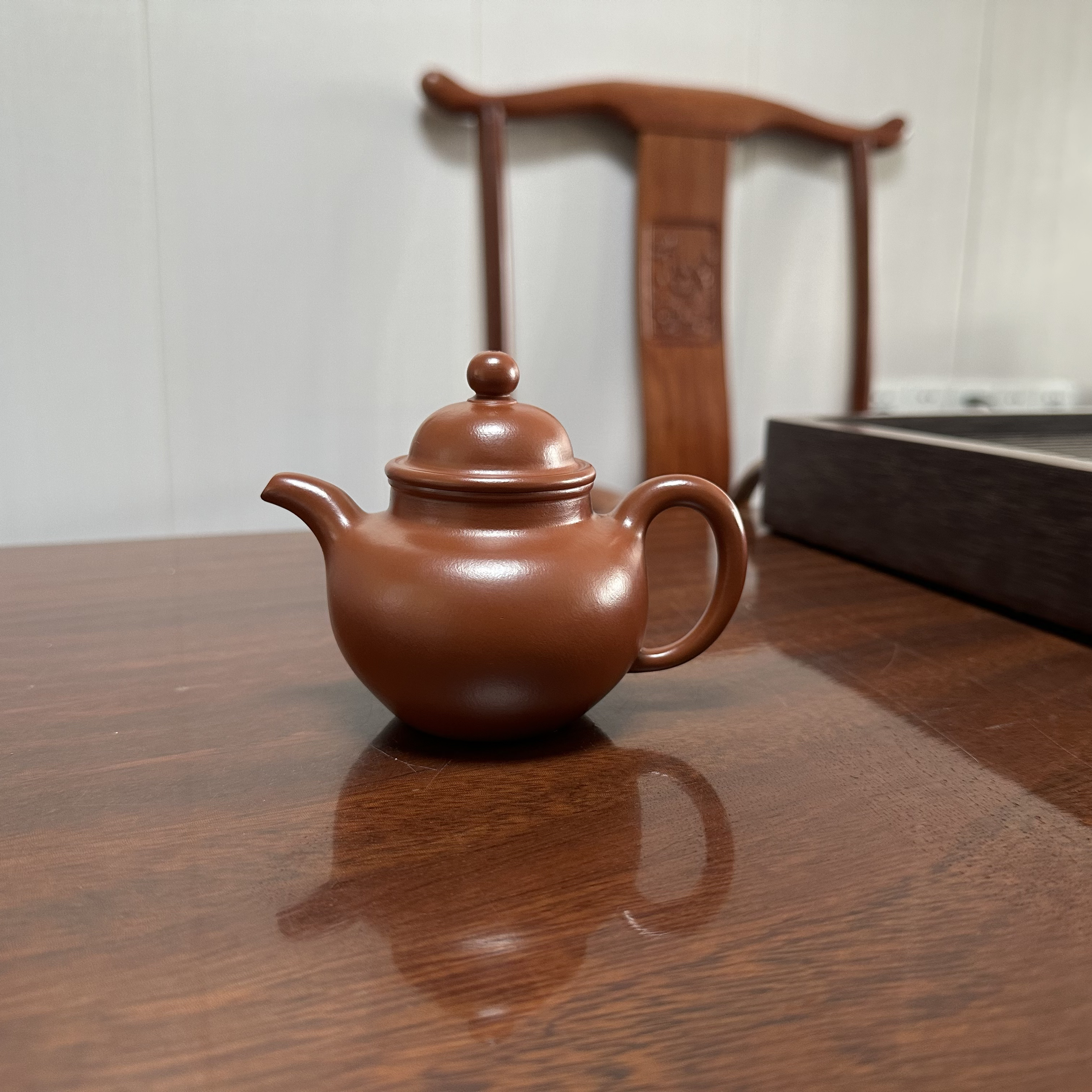 寿珍掇球壶 朱泥大红袍泥 190cc 全手工 宜兴紫砂