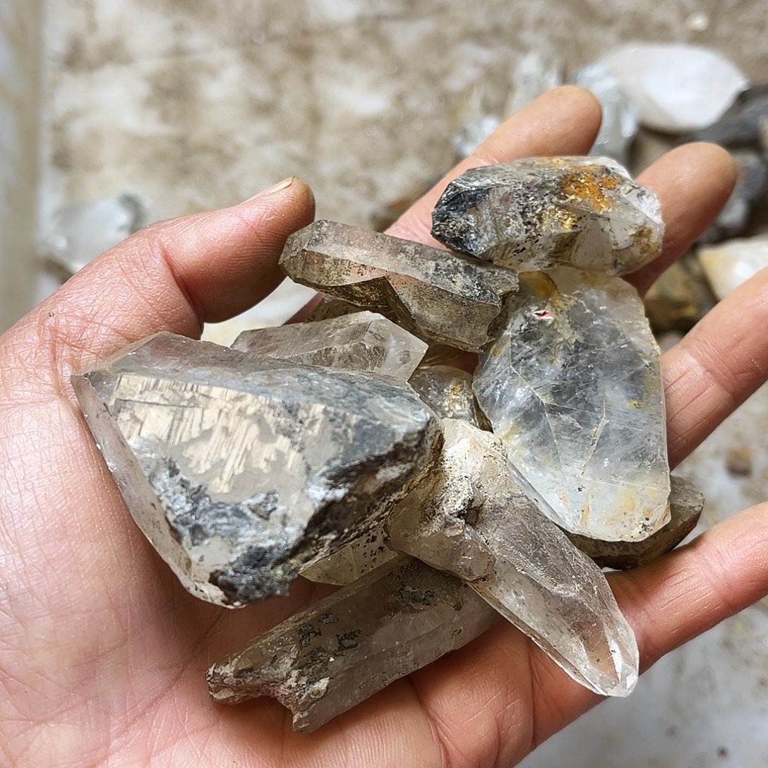 三***姐水晶珠宝半成品未镶嵌