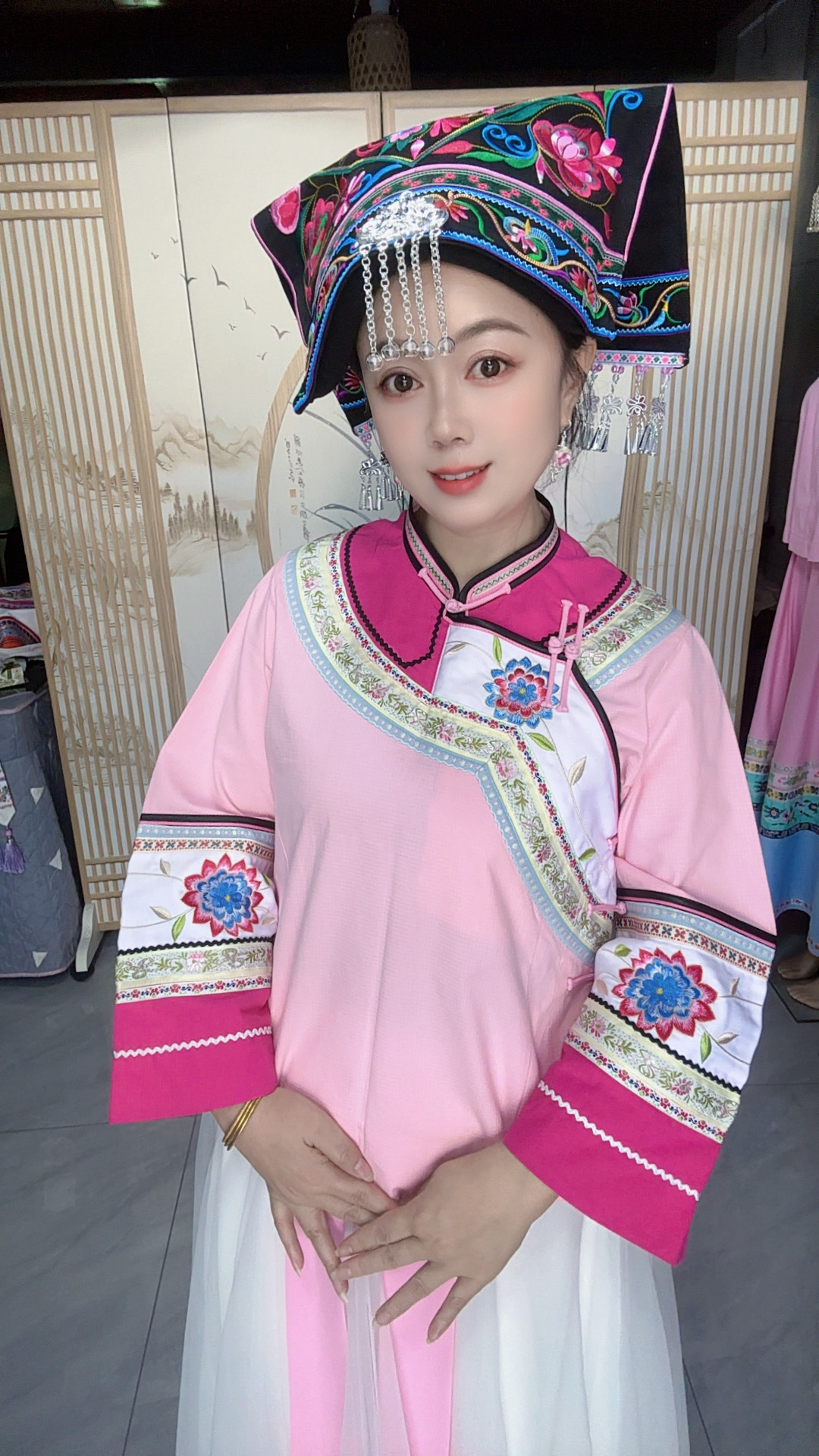 布依族壮族民族风绣花喇叭袖夏季单上衣