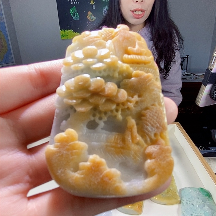 颈饰未镶嵌翡翠翡翠