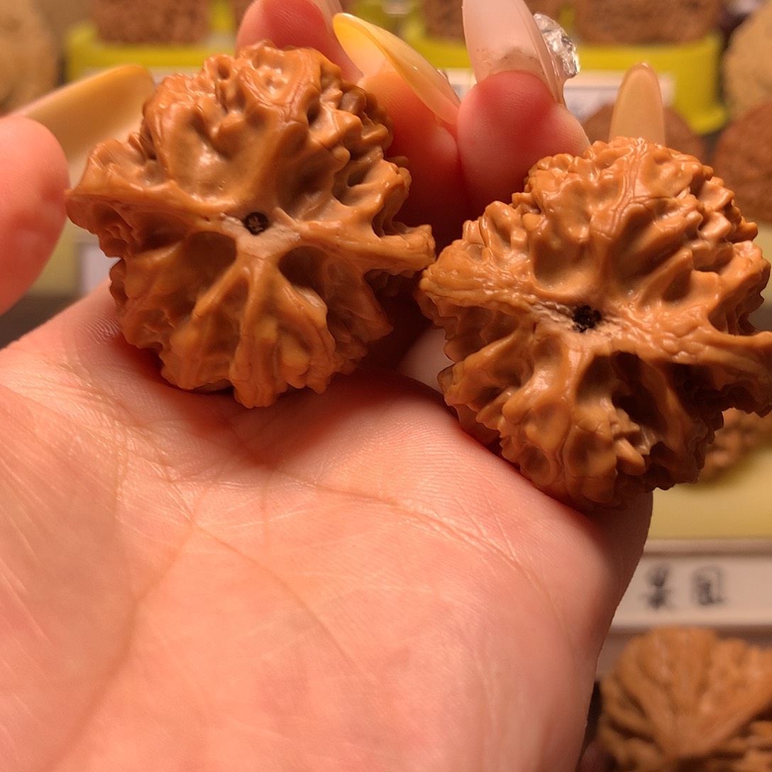 吊坠文玩核桃苹果园39