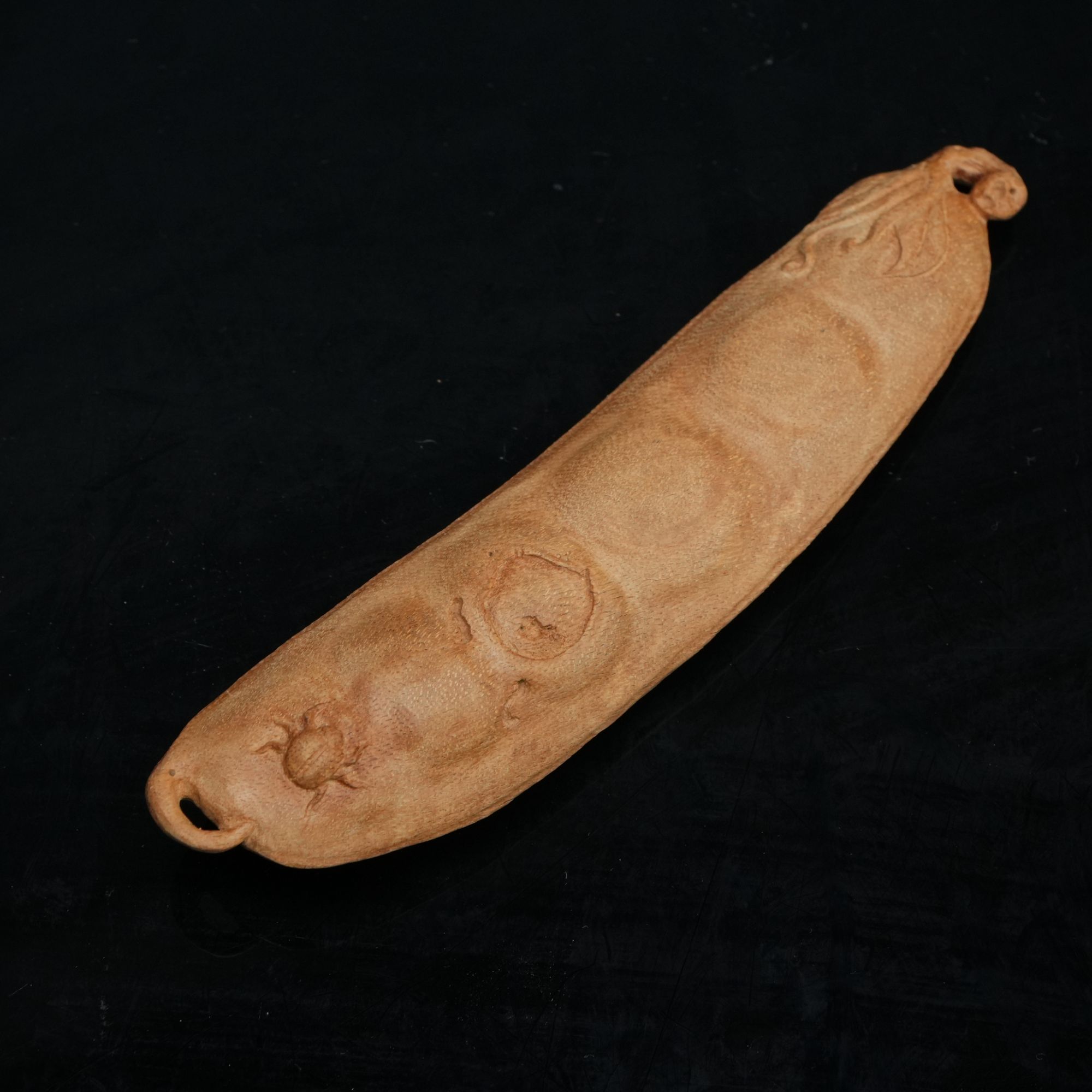 4193伊利安沉香高山料手工雕四季平安14.3x3.1x1.6cm 18.95g