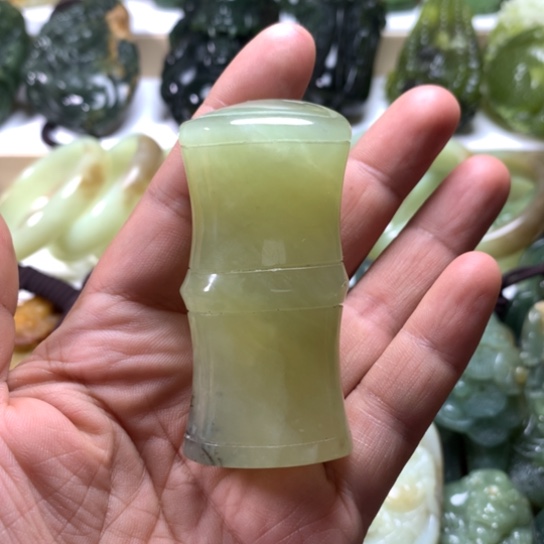 蛇纹石玉岫玉手把件未镶嵌