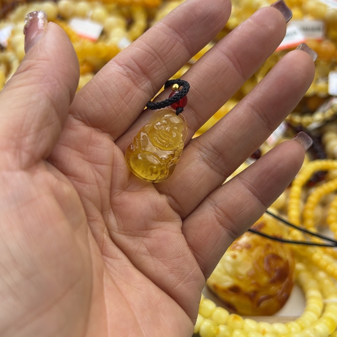 琥珀珠宝奇石未镶嵌