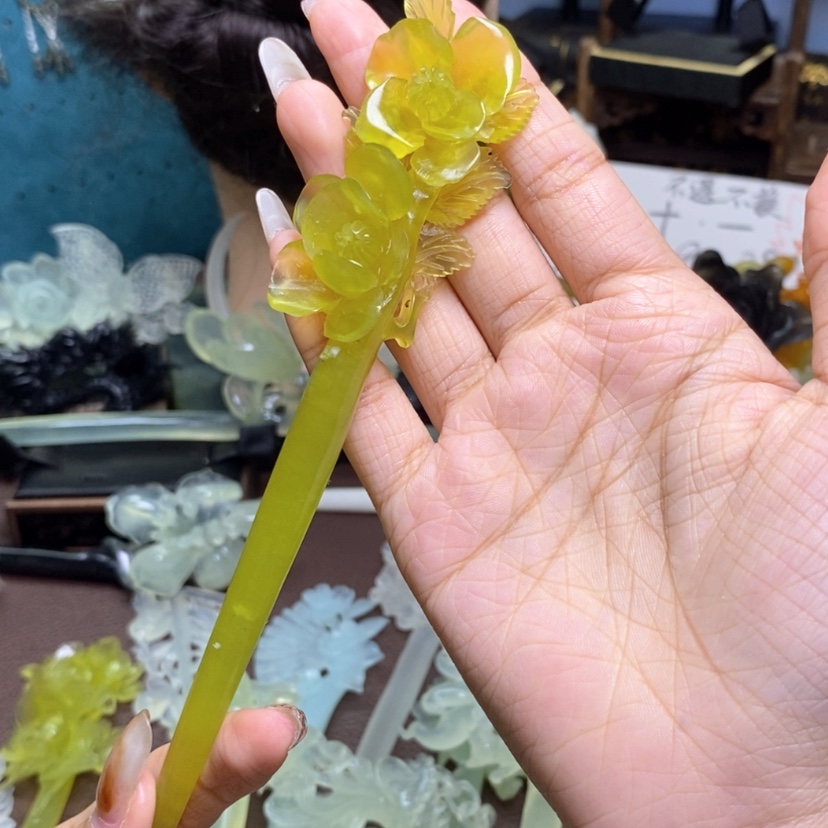 【闪购商品】未镶嵌蛇纹石玉发饰桑**姆