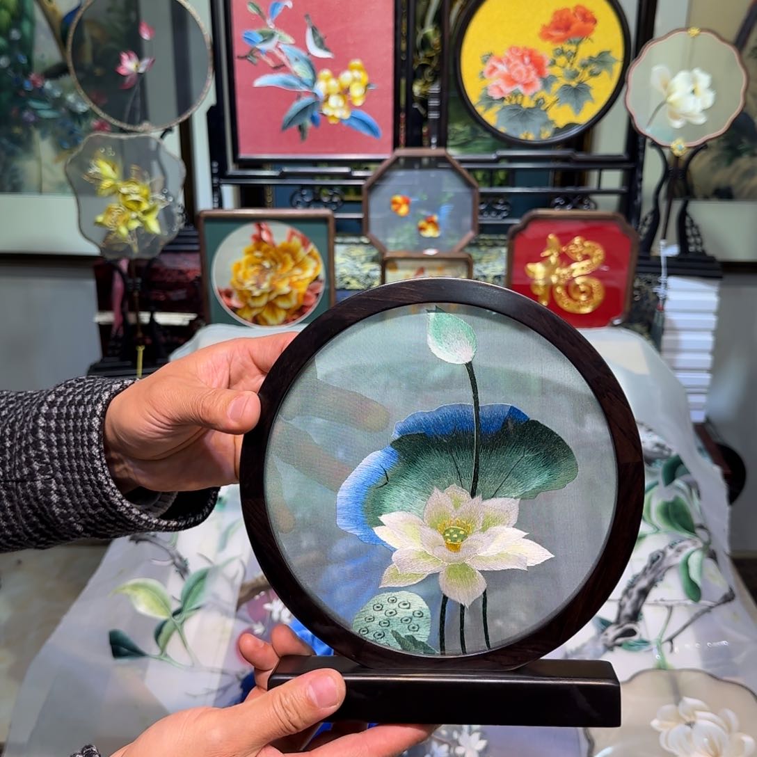 刺绣刺绣工艺精湛