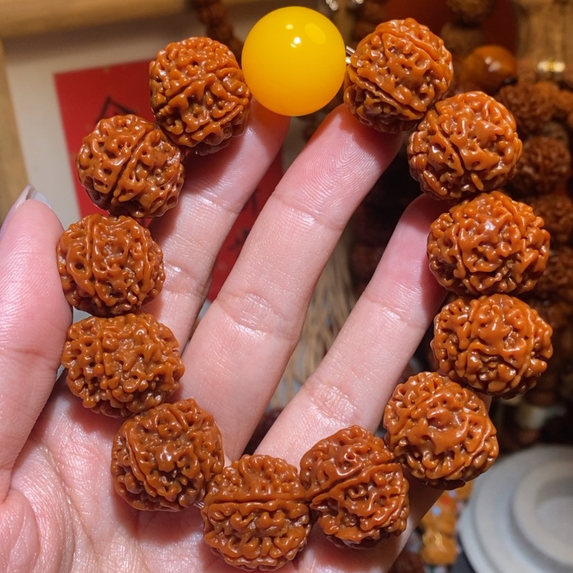 【闪购商品】金刚菩提吊坠206半玉化